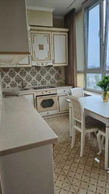Продам  квартиру  з дизайнерським ремонтом на ж/м Сонячний (