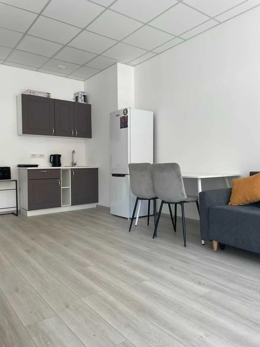 Оренда 1к студія 43м. кв 18000грн