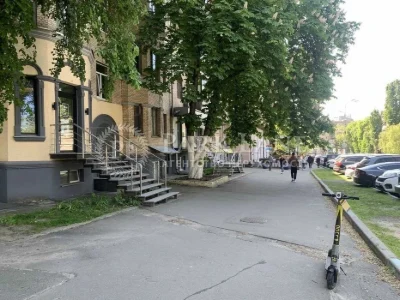оренда квартири 2км 54,3м 3пов. вул. Мечникова 16 станція ме