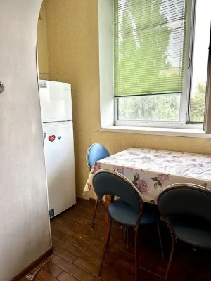 Здам 1 кімнатну квартиру на Севастопольскій площі