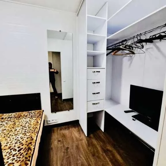 For sale 2-room apartment, 45 m2, 5/5 on Derevyanko street, m.