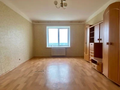 ID 368. ДВРЗ, метро Чернігівська, вул. Алматинська, 41А, Дар