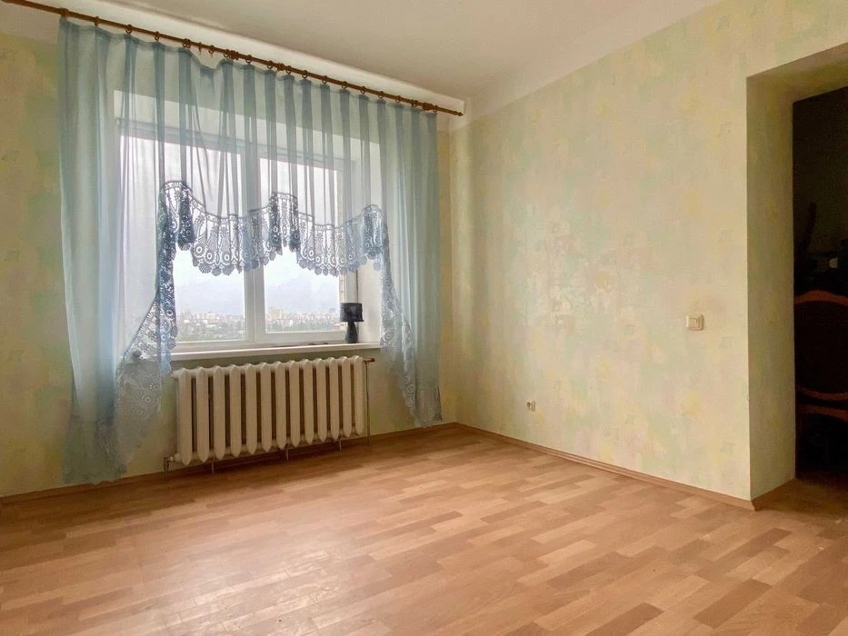 ID 368. ДВРЗ, метро Чернігівська, вул. Алматинська, 41А, Дар