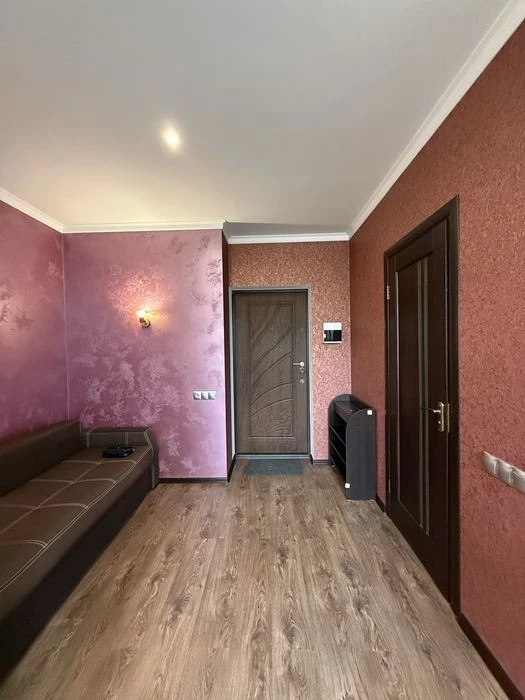 Оренда студії біля метро Славутич, ЖК Рівʼєра, вул. Алімпія