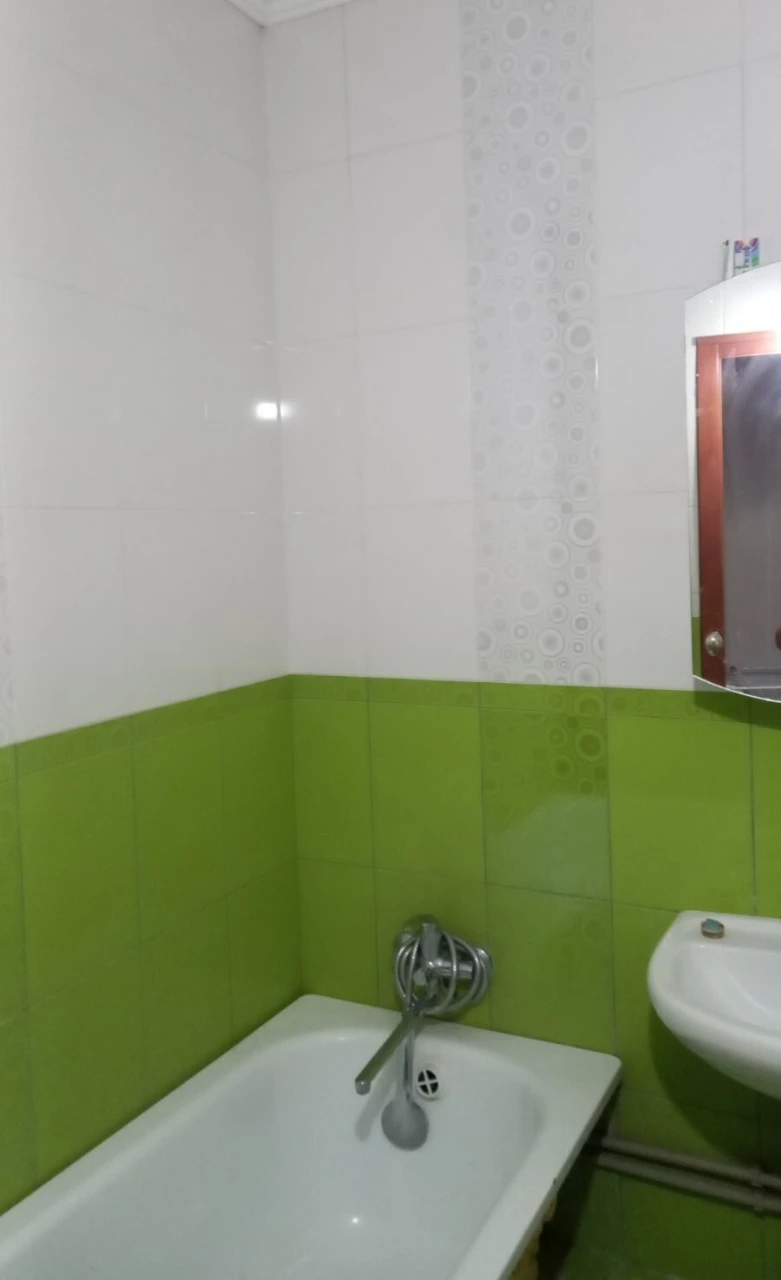 Оренда 2-кімнатної квартири 70 м², Олени Пчілки вул., 4