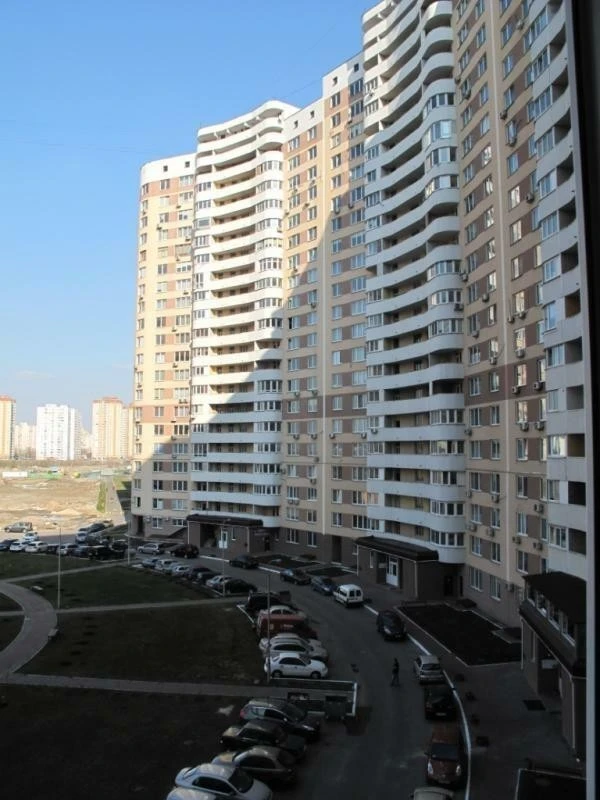 Оренда 2-кімнатної квартири 70 м², Олени Пчілки вул., 4