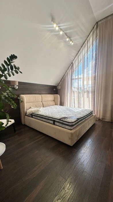 Продаж сучасного будинку в Києві | Теремки-2 / Лікоград | За