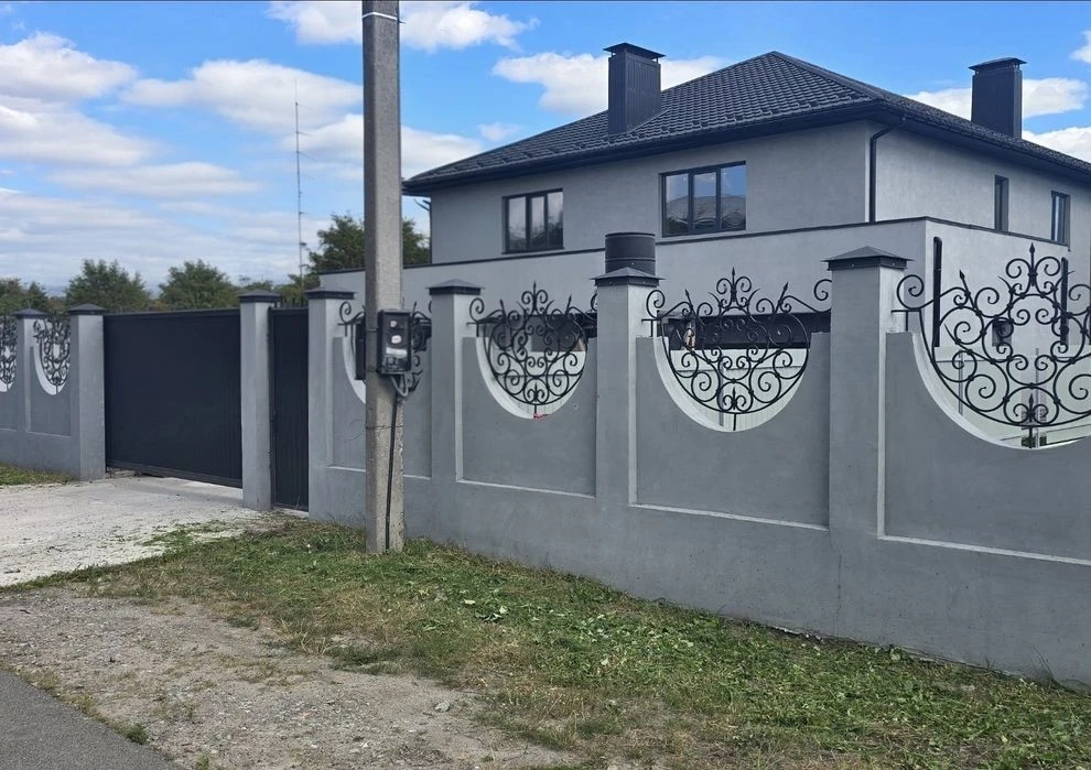 Котедж в с. Погреби (броварський р-н)
