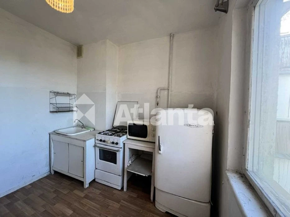 Продам 1 к.кв. біля Південного базару!