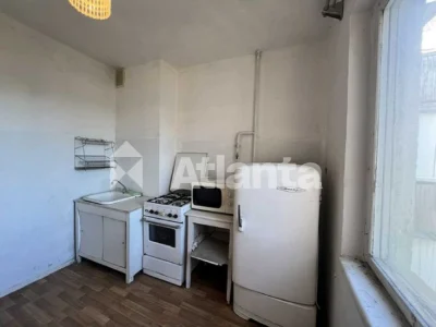 Продам 1 к.кв. біля Південного базару!