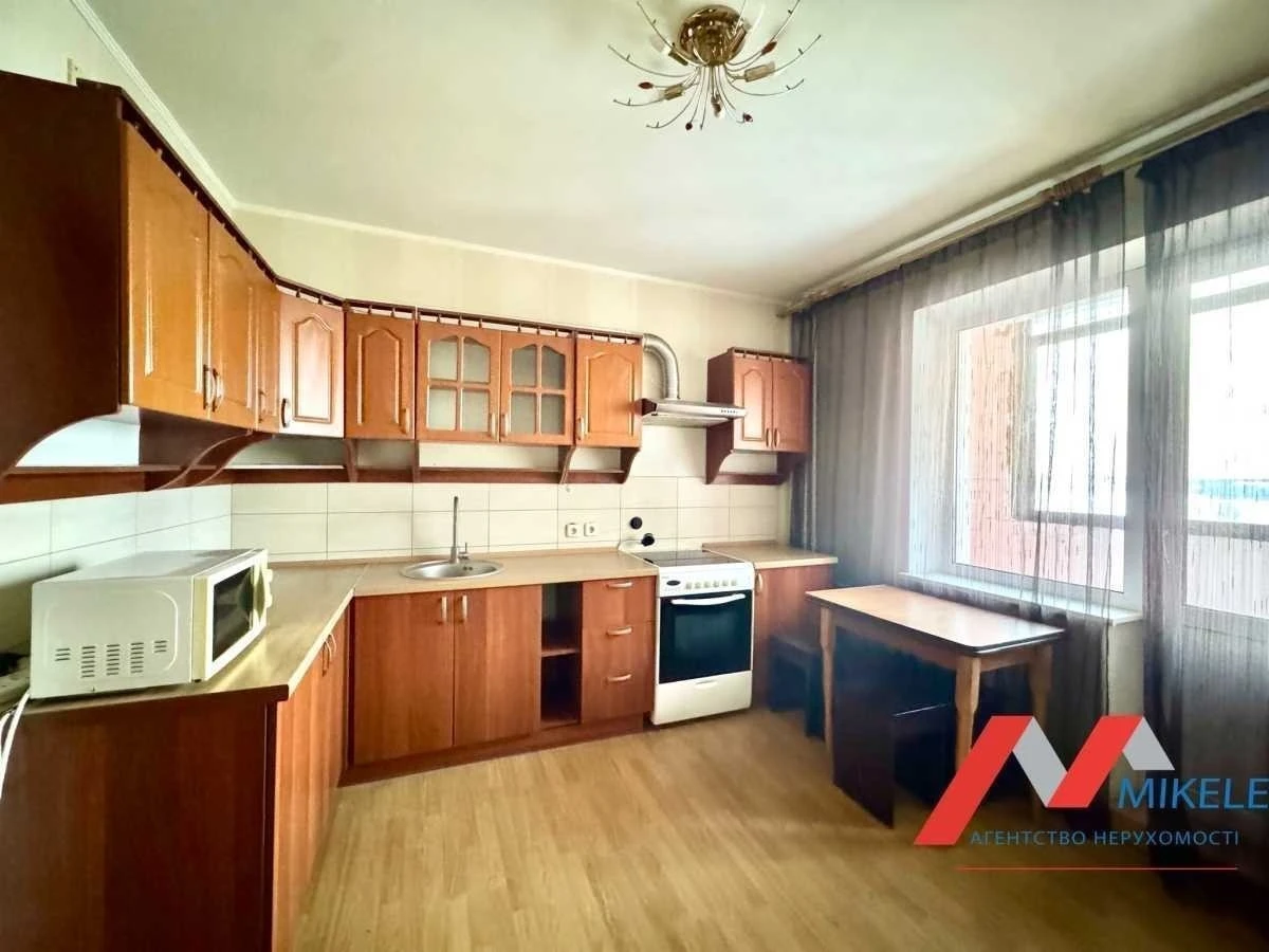 1-room apartment for sale 45 m², Vyshnyakivska St., 1