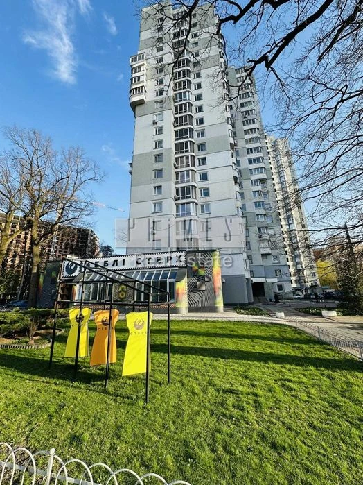 КЛЮЧІ Квартира 3к Берестейський Перемоги 107 біля метро ЖИТО