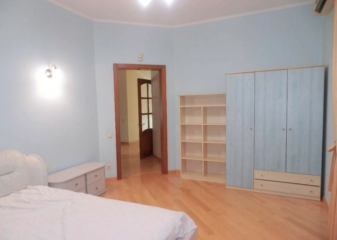 Оренда будинку 350 м², Варвари Маслюченко вул.