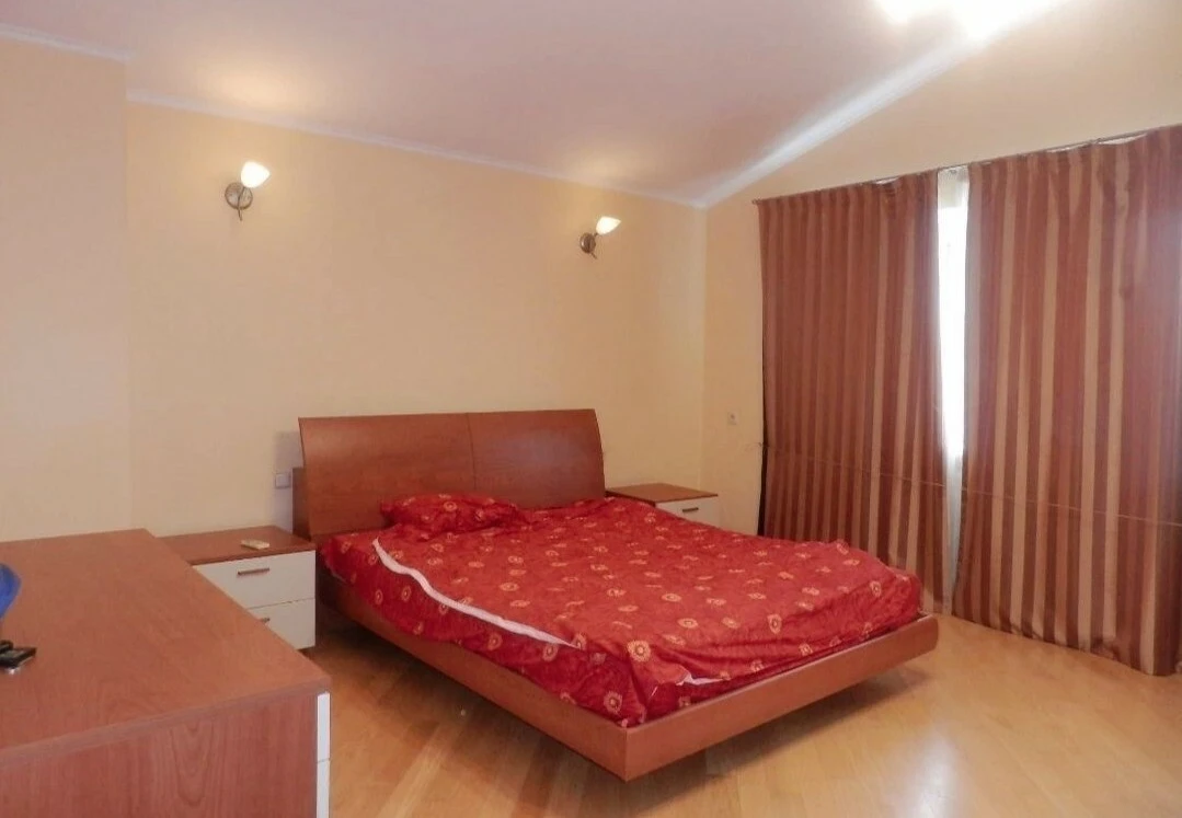 Оренда будинку 350 м², Варвари Маслюченко вул.