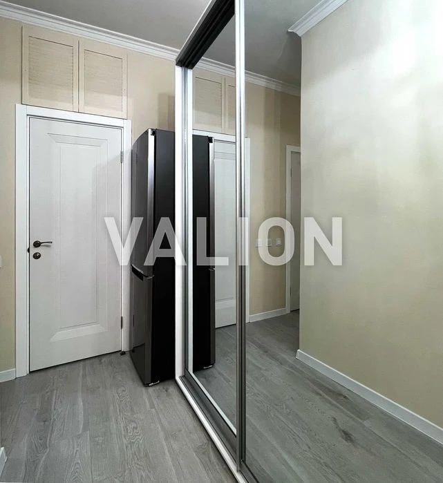 2-room apartment for sale at Valeria Loba Avenue