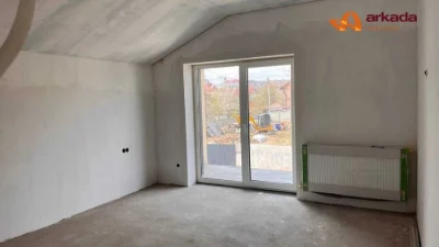 Продаю готовий сучасний будинок в районі ТЦ Арсен.