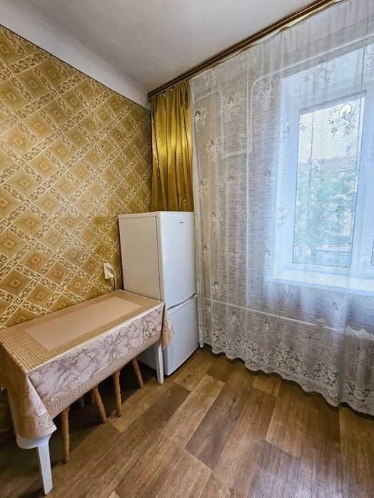 OWNER One-room apartment 26/8 Budivelnykiv Street. metro