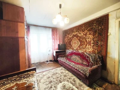Продам 1 кімнатну квартиру прос. Воскресенський ТРЦ Квадрат