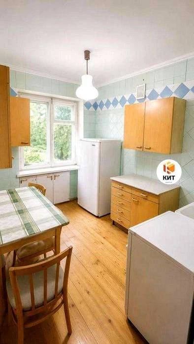 3 rooms 62m2 Pavlovo Pole, 23 Augusta district, Kosmonavtov Str. 8, 136