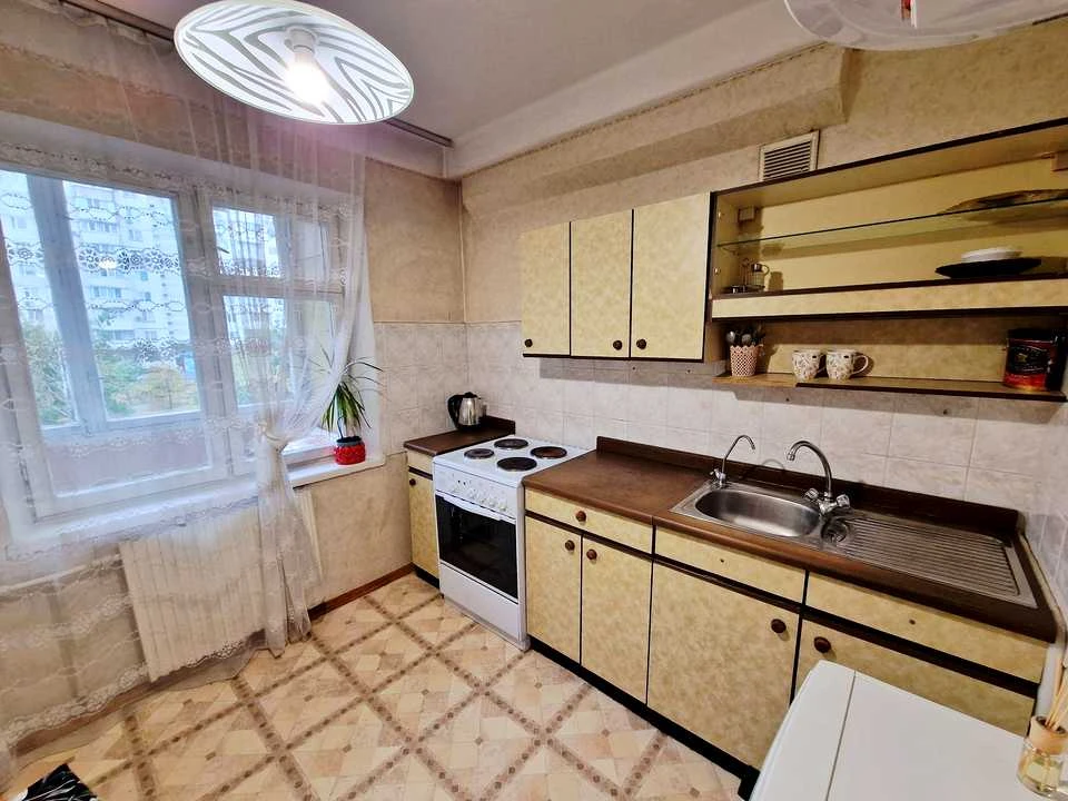 Квартира. Київ, Оболонський просп.