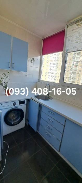 Продається 1-кімнатна квартира по вул. Анни Ахматової, 14 Б.