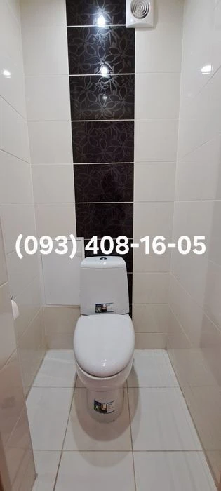 Продається 1-кімнатна квартира по вул. Анни Ахматової, 14 Б.