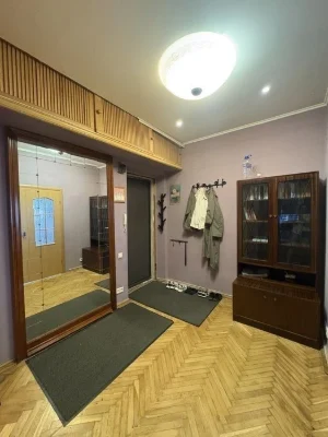 Держпрограми ТАК. Сталінка. Стеля 3.3 м. Вул. Будівельників