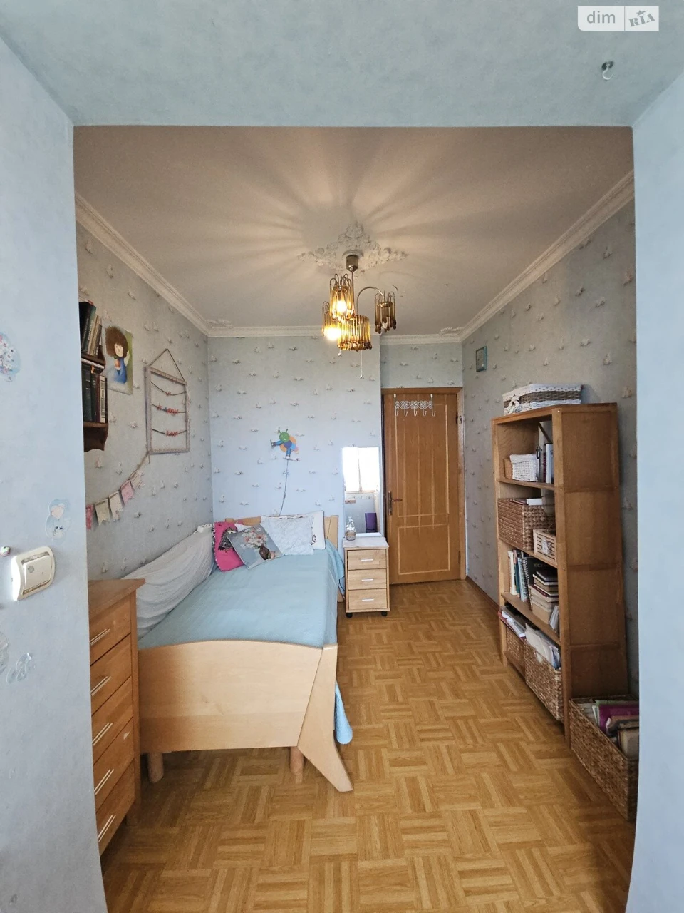 Продаж Квартира Середній Фонтан
