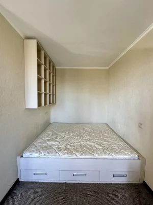 Вул. Сергія Берегового (Мартиросяна), 2/6. Продаж квартири з