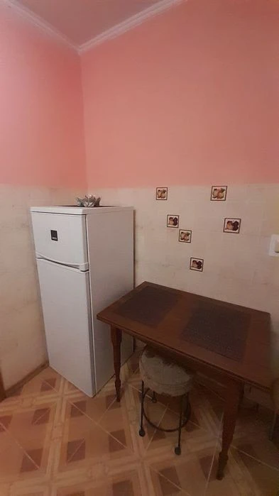 Продажа 1кiмнатна квартира, метро Осокорки-50 тис. евро