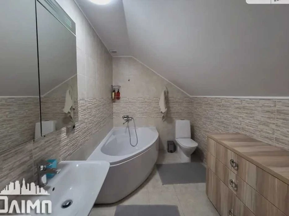 (7) I will sell an elite house on Hnivanskoye highway 0102