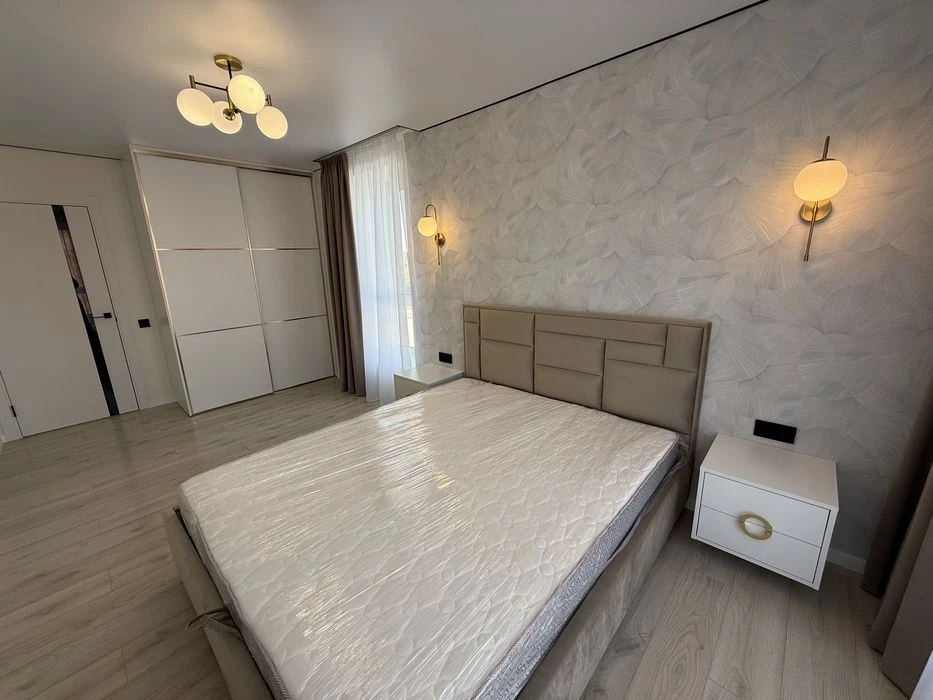 Продається 3-ох км квартира, вул. Текстильна