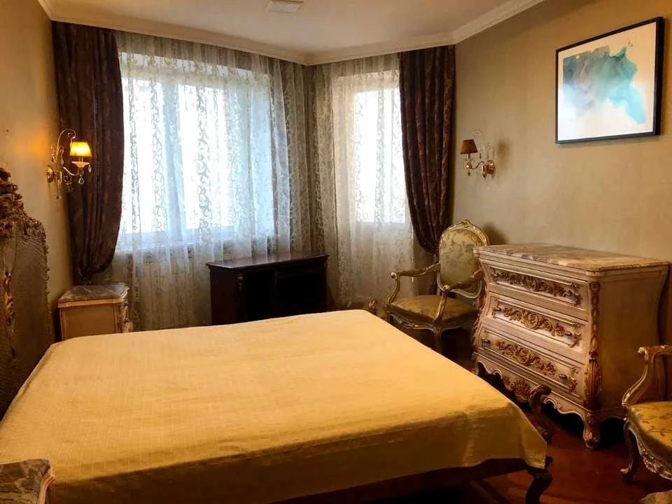 Квартира. Київ, Володимира Івасюка просп. (Героїв Сталінград