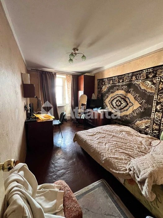 3 кімн. кв. в цегляному будинку на Черемушках підходить під