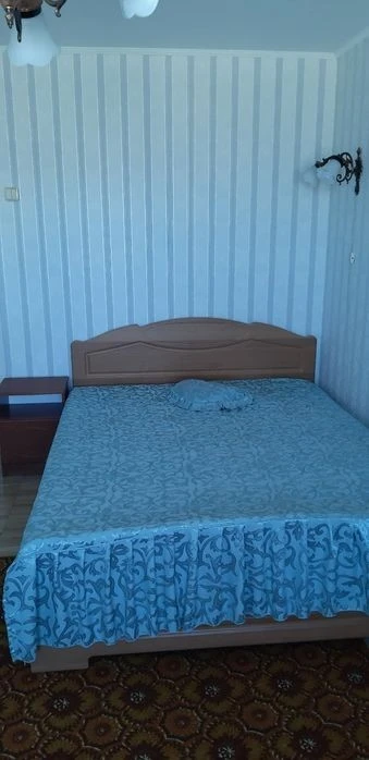 Сдам в Дарницком районе однокомнатную ул. Санаторная, 18