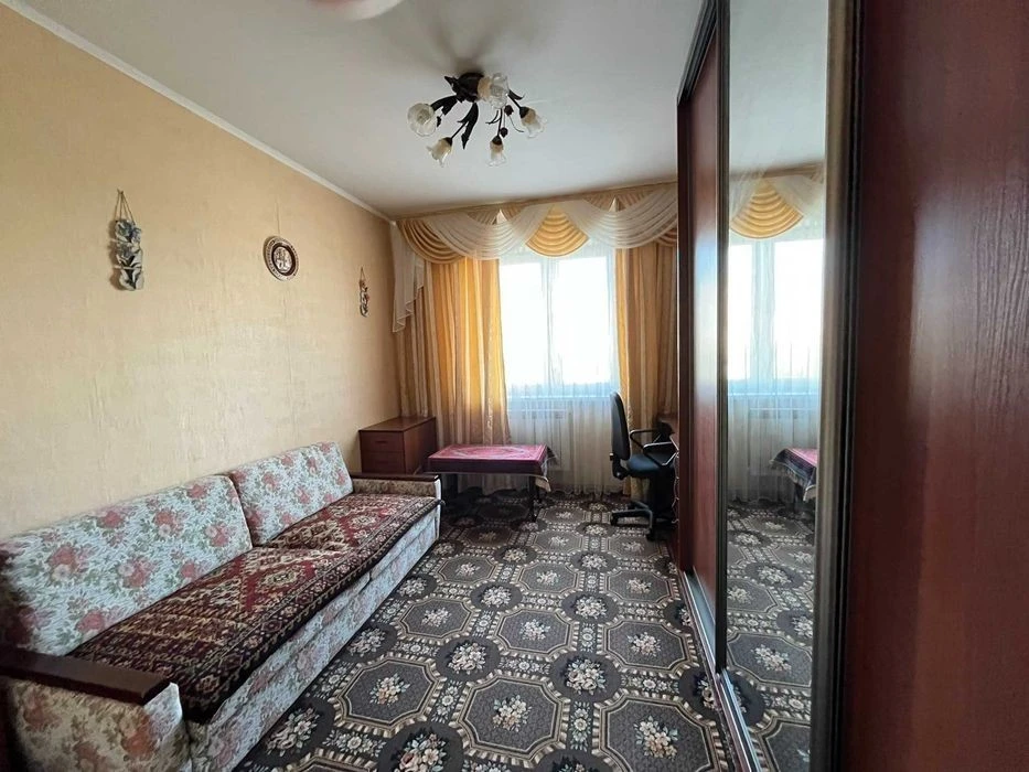 Оренда 2 к Харківський Ревуцького 4 Дарницький метро 15 хв а