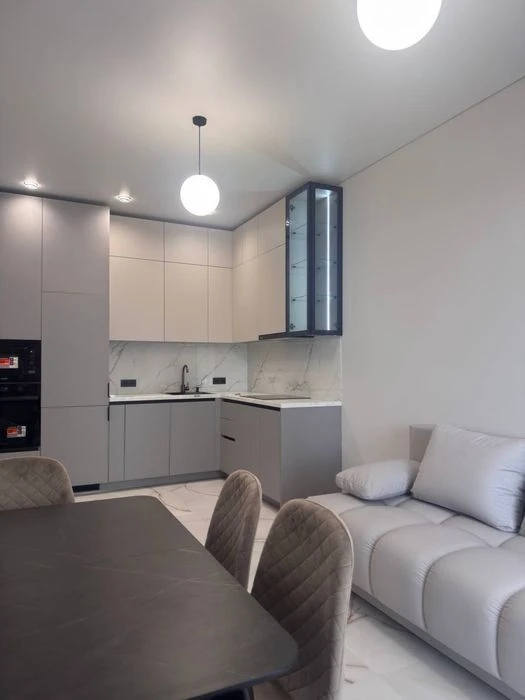 Продаж 2-х кімнатної.