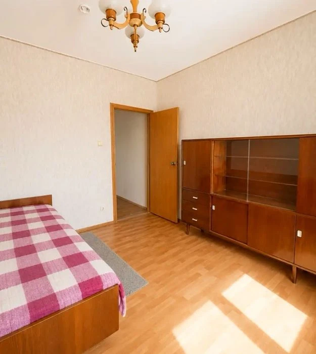 продаж 3 кім Правди /Виноградар