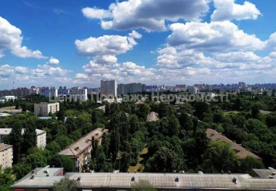 Продаж 3-кімн. квартири у Києві, 80 м², 16/17 поверх