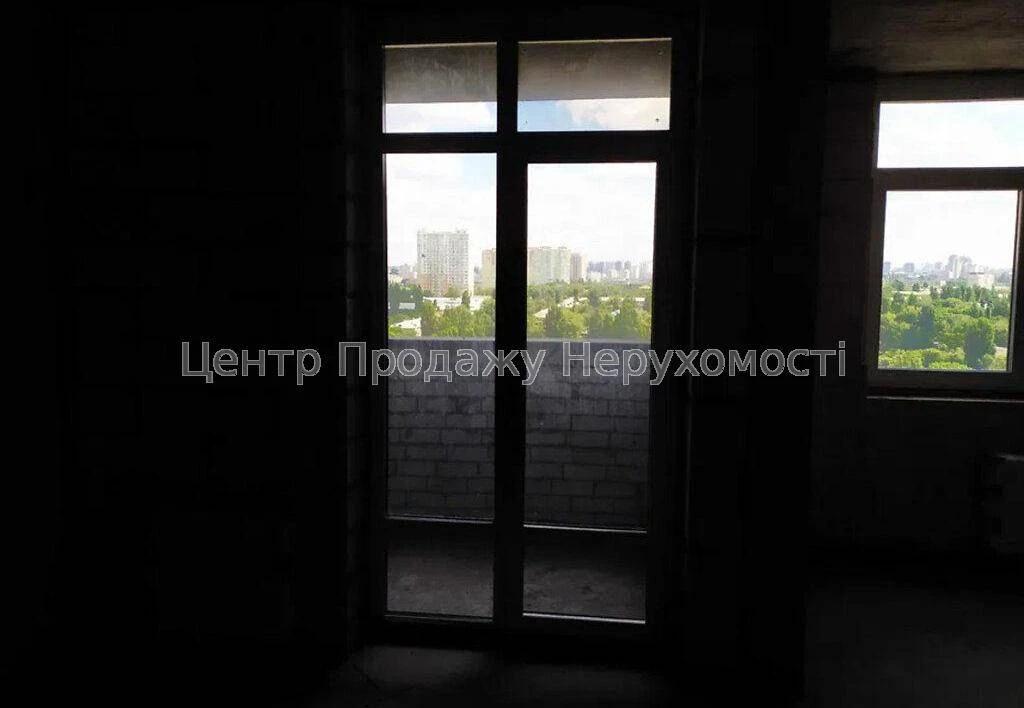 Продаж 3-кімн. квартири у Києві, 80 м², 16/17 поверх