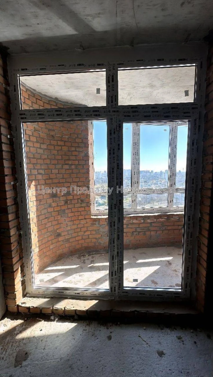 Продаж 2-кімн квартири 75. 36 м², 14/25 поверх, ЖК Rusaniv R
