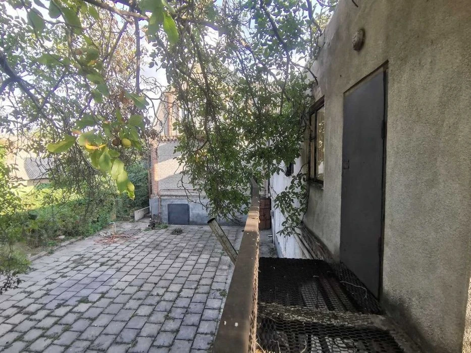 Продаж!! Великий будинок 348 м² із терасою та видом на місто
