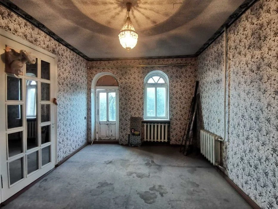 Продаж!! Великий будинок 348 м² із терасою та видом на місто