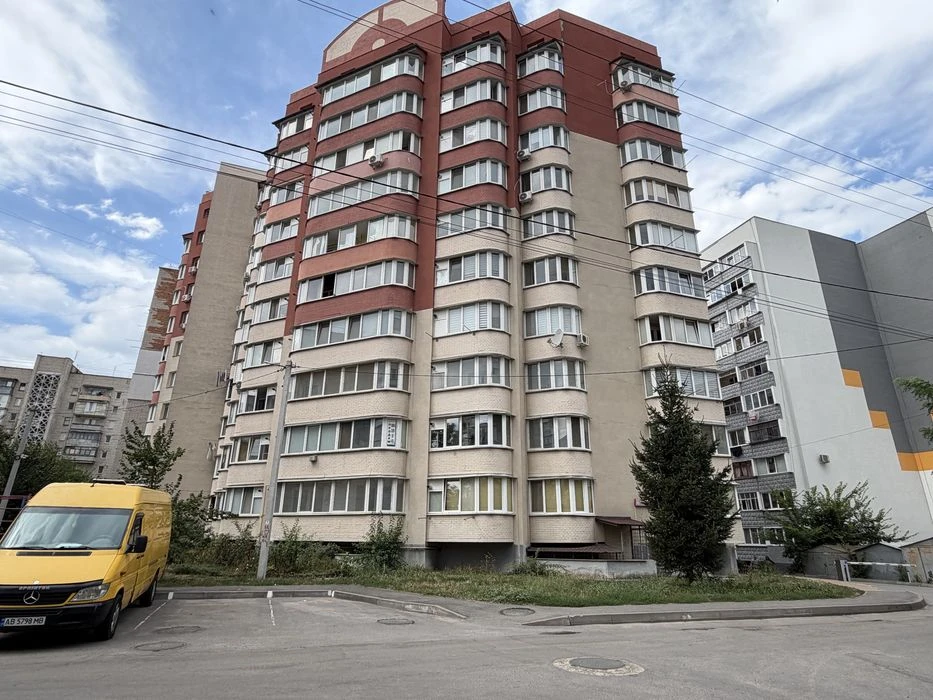 2 кімнатна квартира з ремонтом меблями та технікою