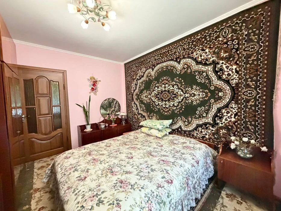 Продам 2 кімнату квартиру