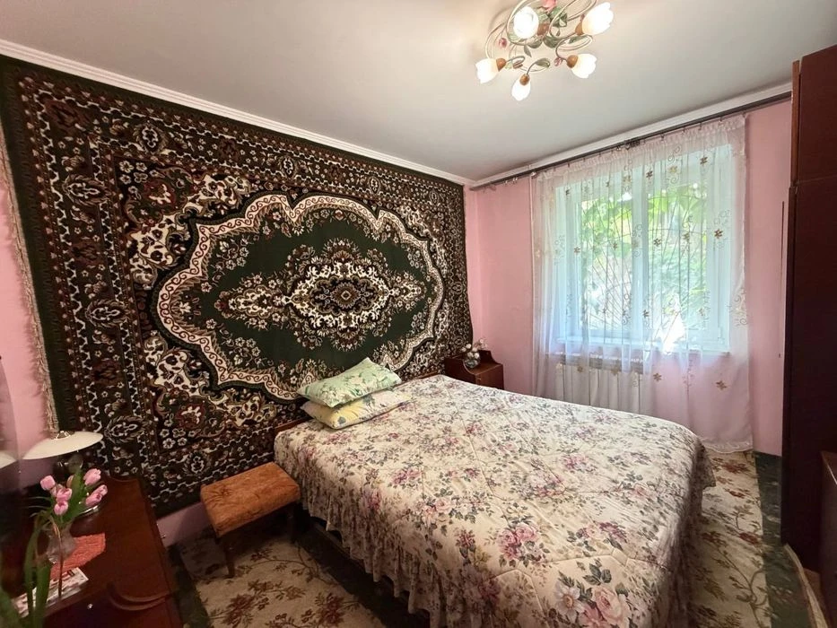 Продам 2 кімнату квартиру