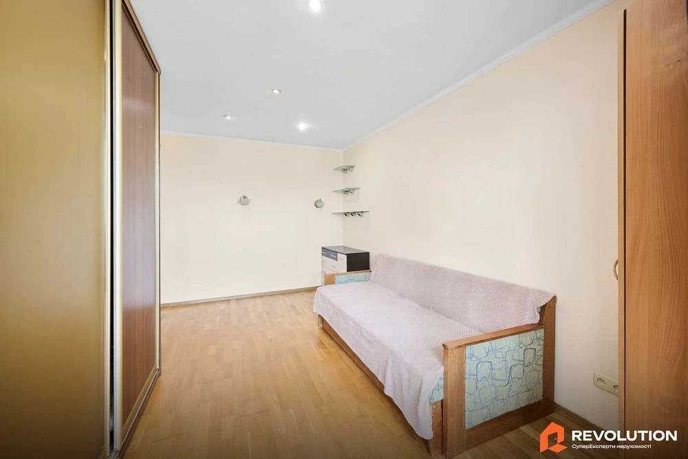 Без комісії. Продаж 1к квартири 27.8м2, просп. Миколи Бажана