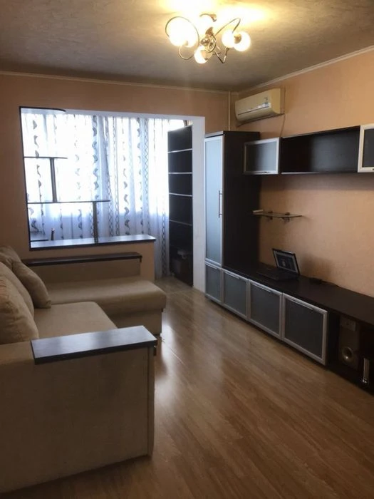 Продам 1к квартиру на Тополе-3 возле Терры