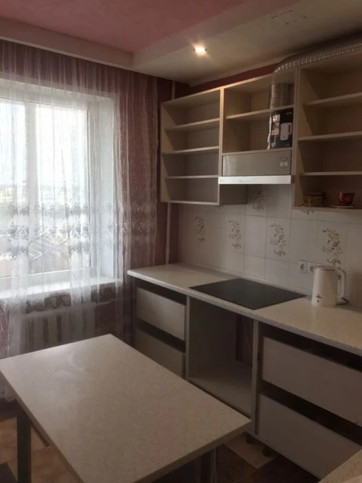 Продам 1к квартиру на Тополе-3 возле Терры