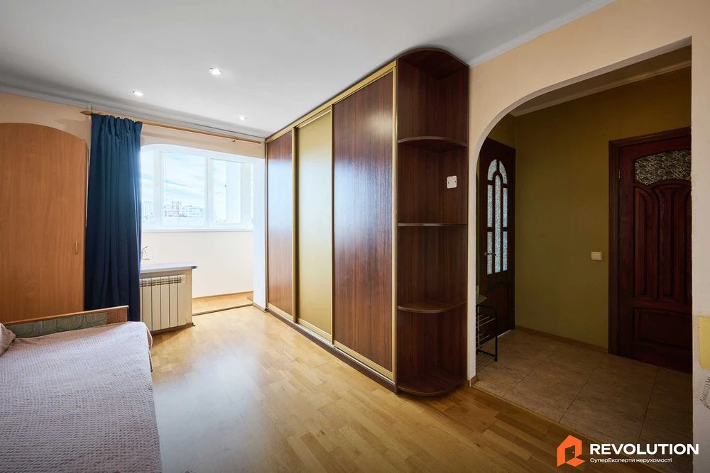 Без комісії. Продаж 1к квартири 27.8м2, просп. Миколи Бажана